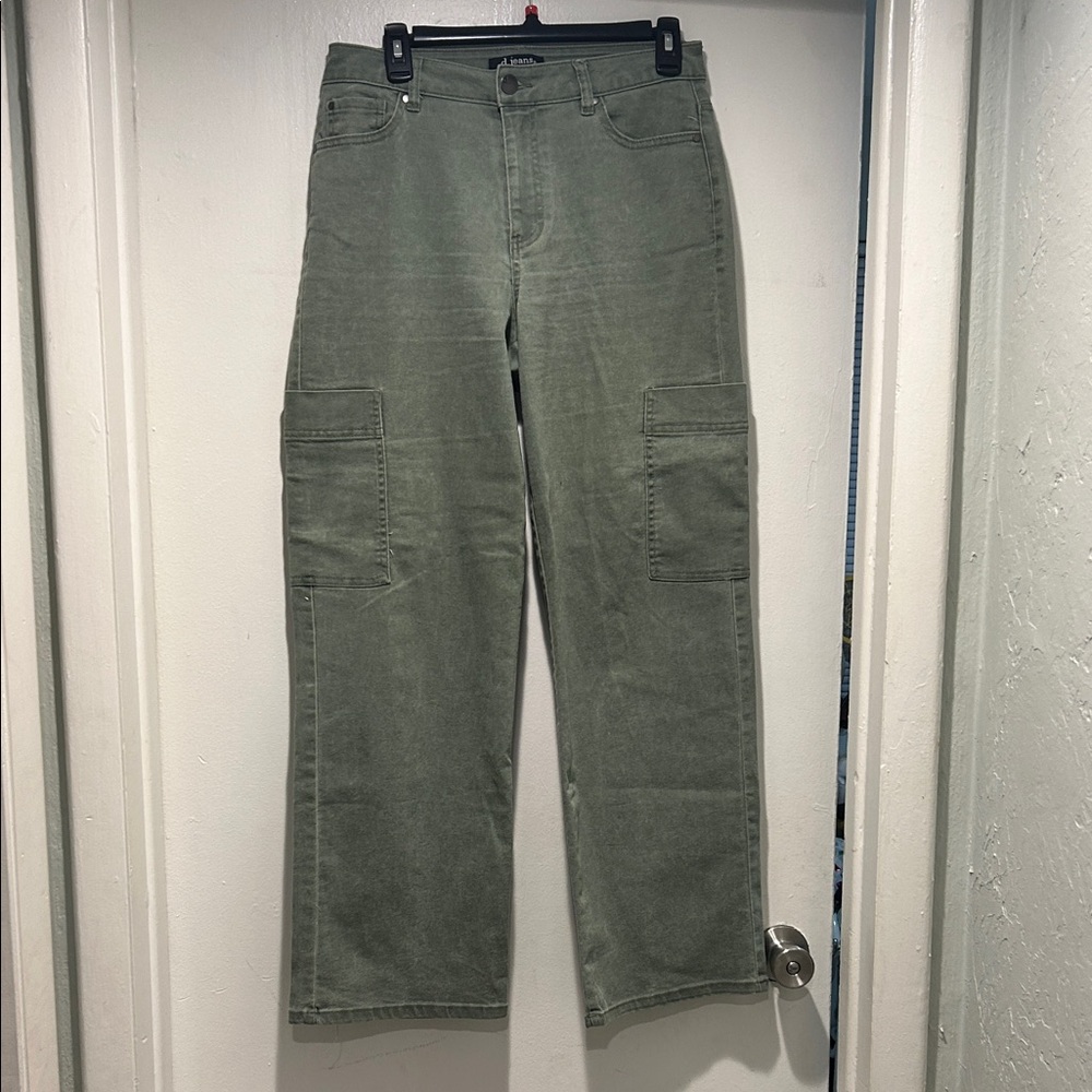 Green Cargo Pants